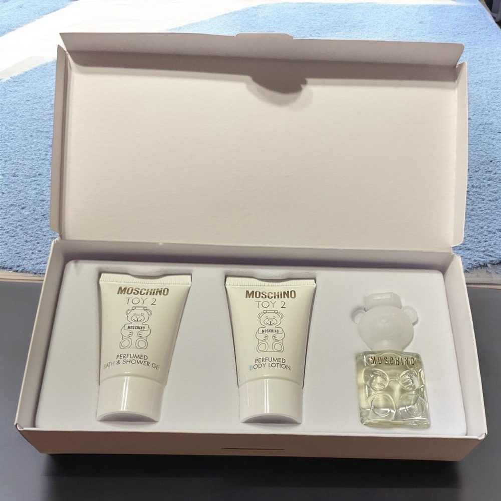 Moschino Toy 2 3Pc Gift Set